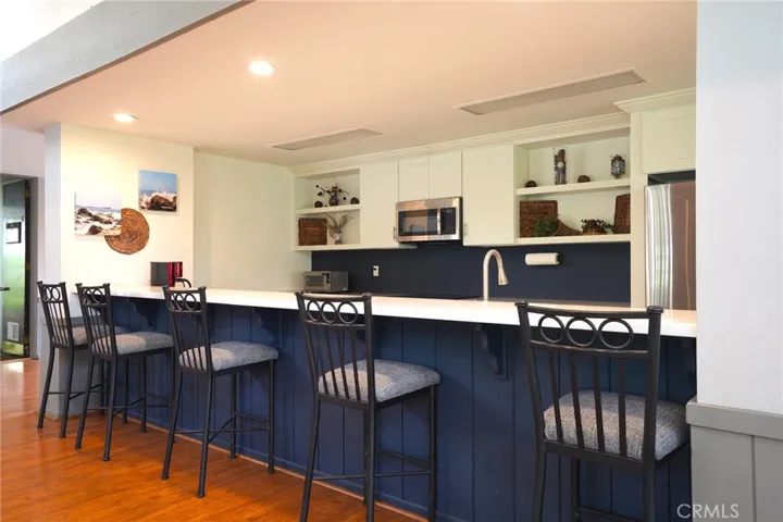 Recreation room with  full kitchen