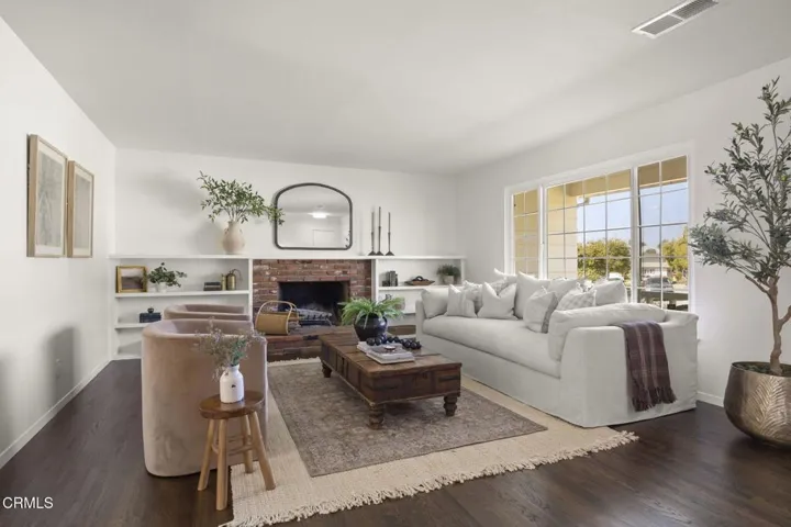8-web-or-mls-Upmarketmedia_4486Woo-36