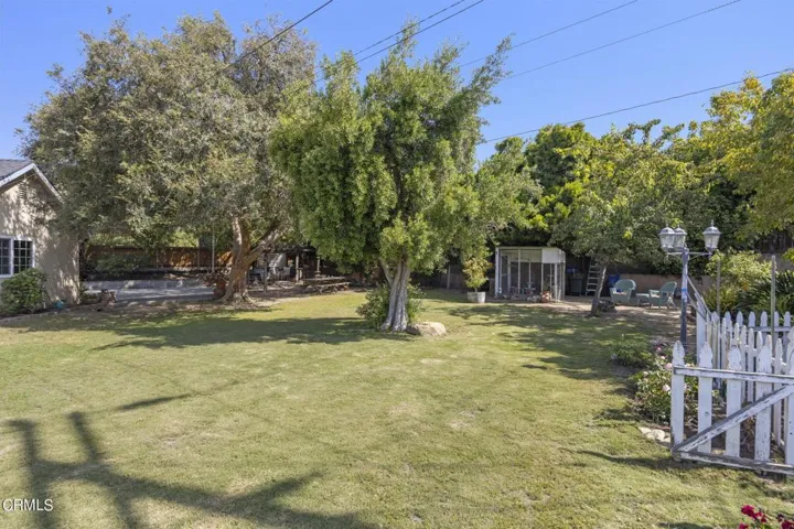 69-web-or-mls-Upmarketmedia_4486Woo-255