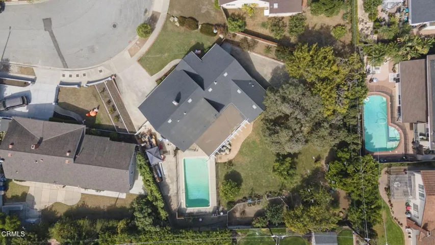 76-web-or-mls-Upmarketmedia_4486Woo-aer-