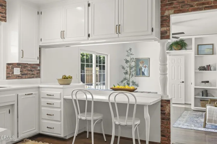 16-web-or-mls-Upmarketmedia_4486Woo-63