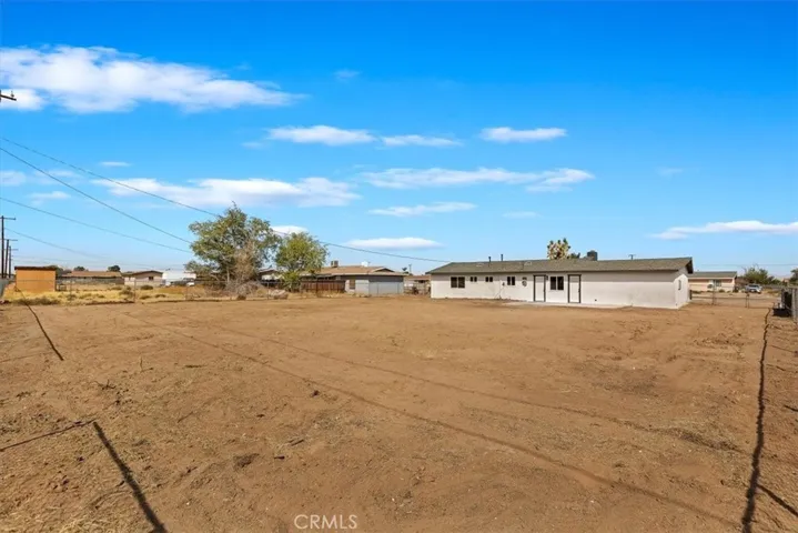 22161 Kayenta Road, Apple Valley, California 92308