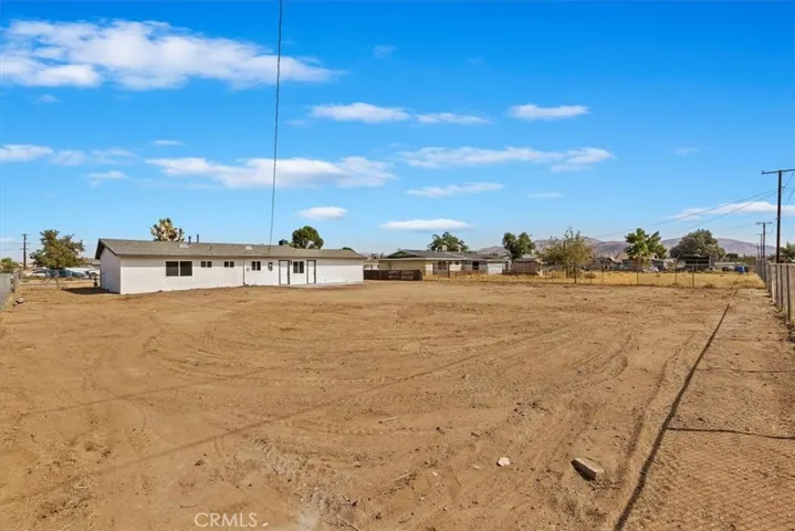 22161 Kayenta Road, Apple Valley, California 92308