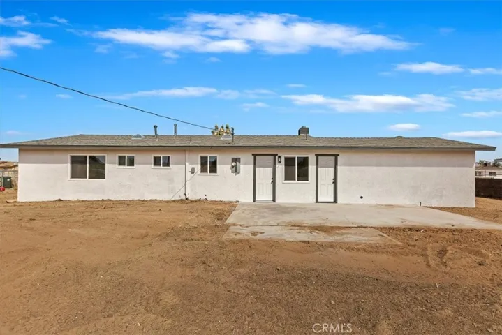22161 Kayenta Road, Apple Valley, California 92308