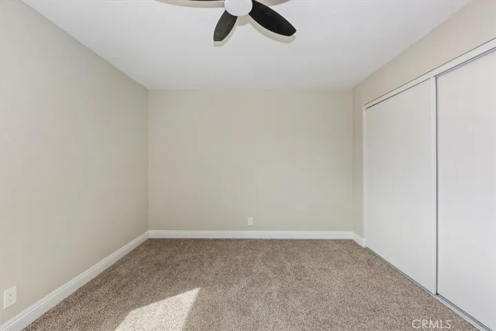 22161 Kayenta Road, Apple Valley, California 92308