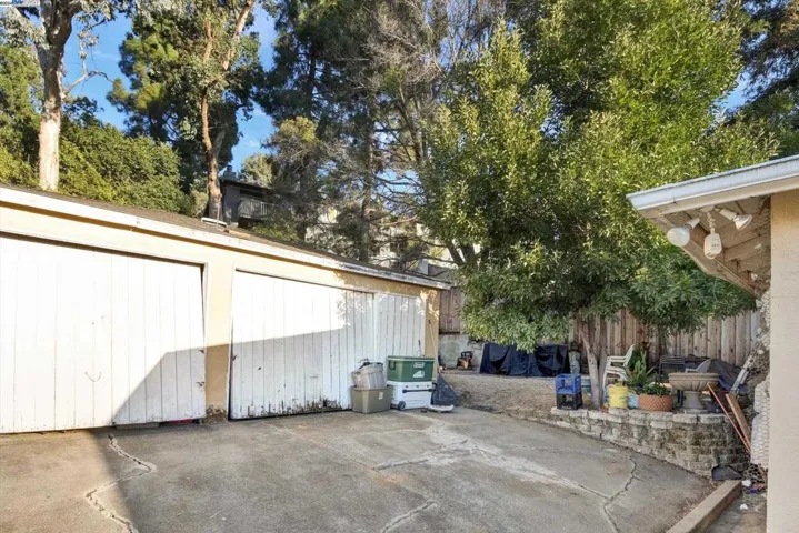22808 Upland Way, Hayward, California 94541