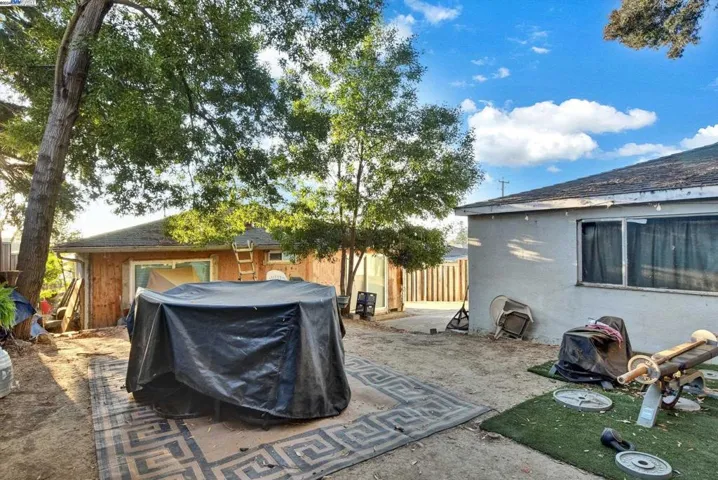 22808 Upland Way, Hayward, California 94541