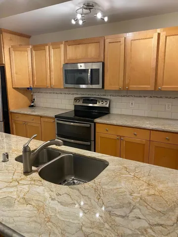 675 Sharon Park Drive 133, Menlo Park, California 94025