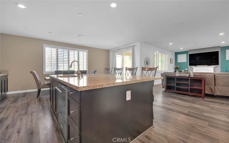 15610 Clove Place, Fontana, California 92336