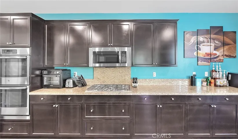 15610 Clove Place, Fontana, California 92336