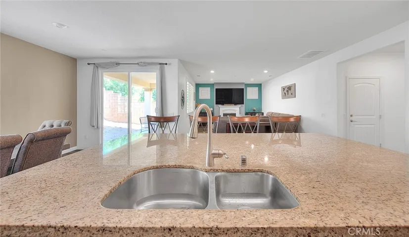 15610 Clove Place, Fontana, California 92336