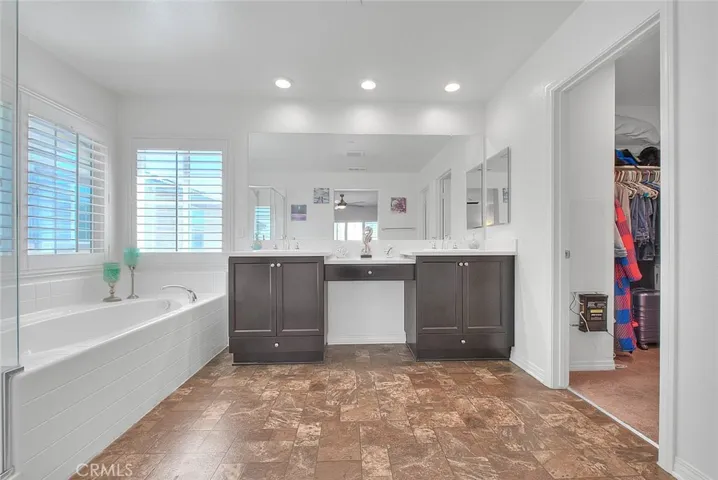 15610 Clove Place, Fontana, California 92336