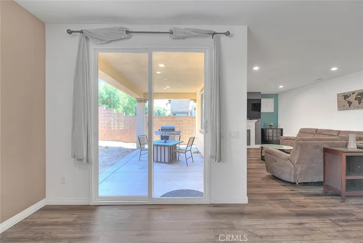 15610 Clove Place, Fontana, California 92336