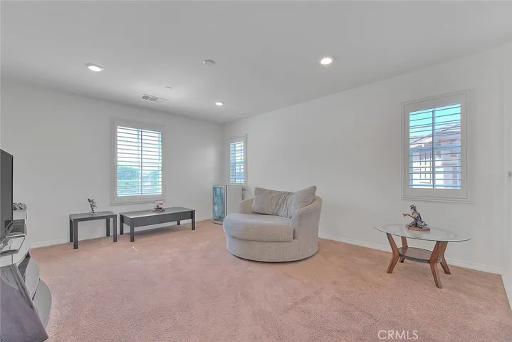 15610 Clove Place, Fontana, California 92336