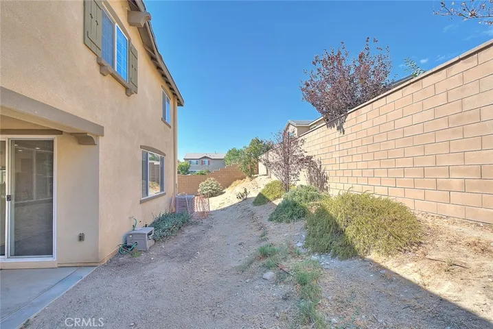 15610 Clove Place, Fontana, California 92336