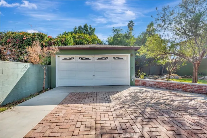 Large 2 Car Garage
