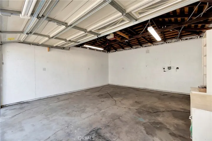 6428 Densmore Avenue, Lake Balboa, California 91406