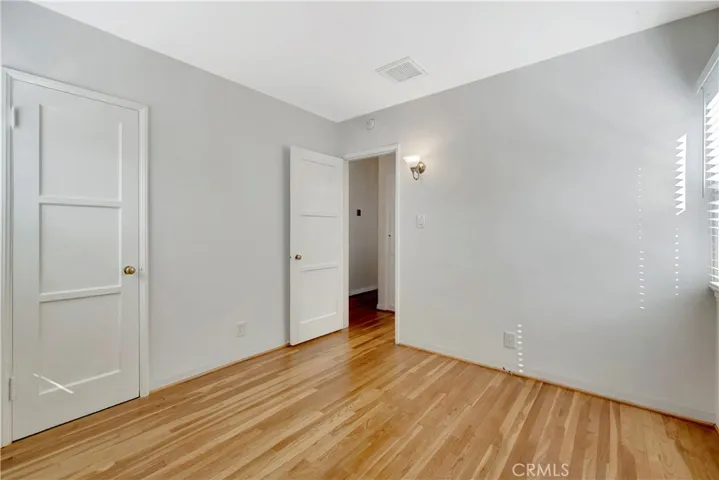 6428 Densmore Avenue, Lake Balboa, California 91406