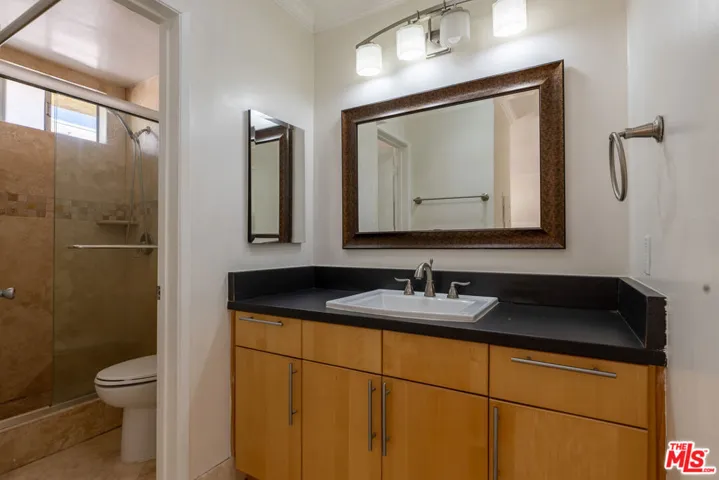 1033 6th Street 305, Santa Monica, California 90403