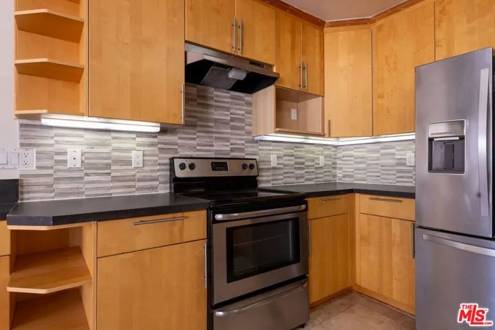 1033 6th Street 305, Santa Monica, California 90403