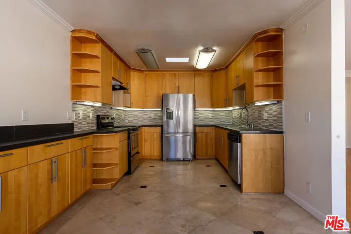 1033 6th Street 305, Santa Monica, California 90403