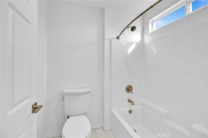 15203 Villagio Way, North Hills, California 91343