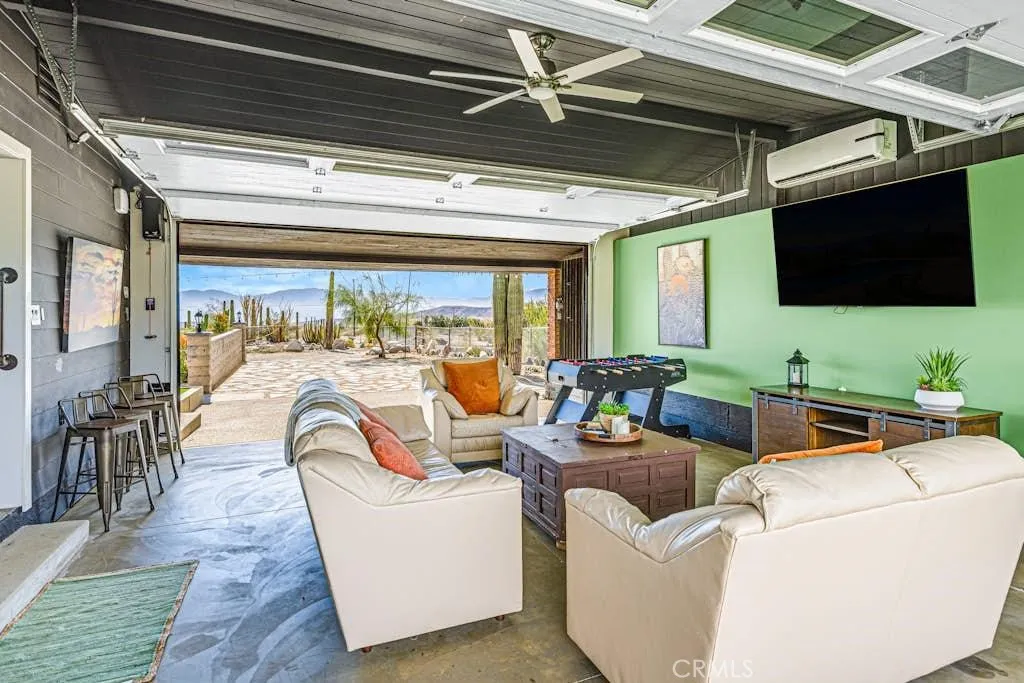 73100 Lyons Boulevard, Desert Hot Springs, California 92241 home-pic-41