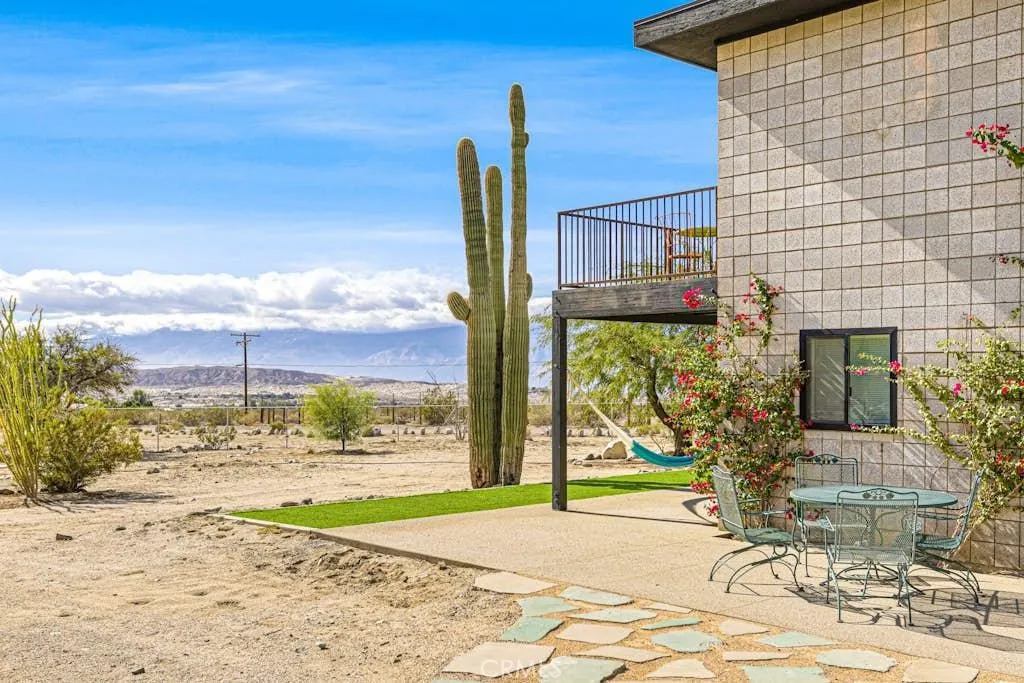 73100 Lyons Boulevard, Desert Hot Springs, California 92241 home-pic-15