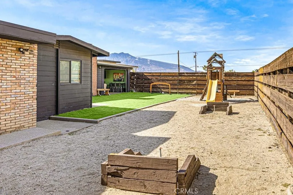 73100 Lyons Boulevard, Desert Hot Springs, California 92241 home-pic-18