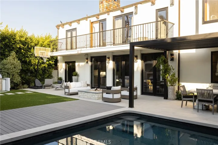 419 Signal Road, Newport Beach, California 92663
