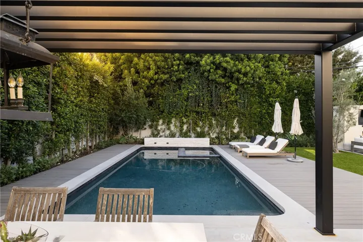 419 Signal Road, Newport Beach, California 92663