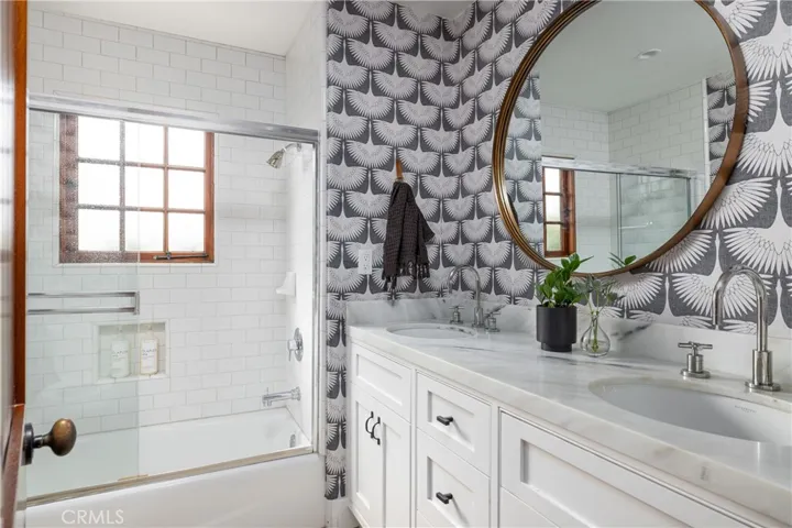419 Signal Road, Newport Beach, California 92663