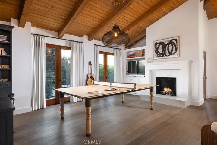 419 Signal Road, Newport Beach, California 92663
