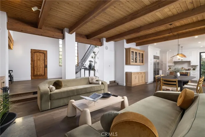 419 Signal Road, Newport Beach, California 92663