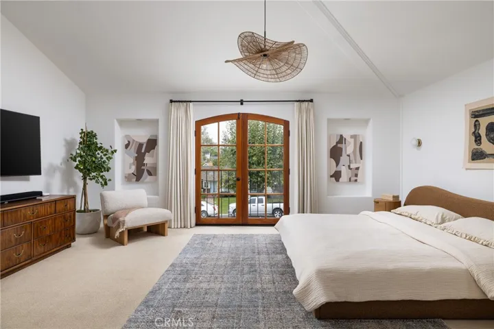 419 Signal Road, Newport Beach, California 92663