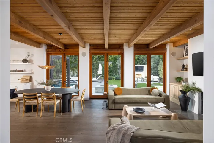 419 Signal Road, Newport Beach, California 92663