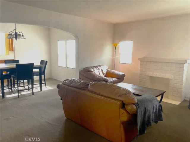 6710 4th Avenue, Los Angeles, California 90043