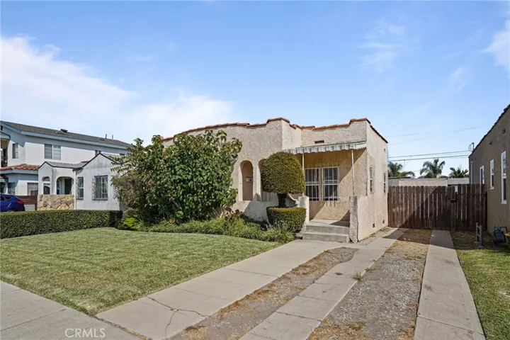 6710 4th Avenue, Los Angeles, California 90043