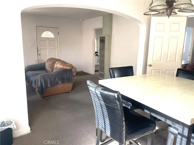 6710 4th Avenue, Los Angeles, California 90043