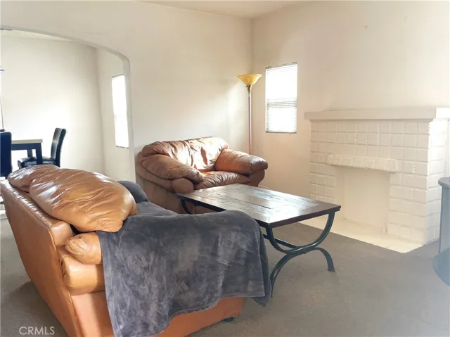 6710 4th Avenue, Los Angeles, California 90043