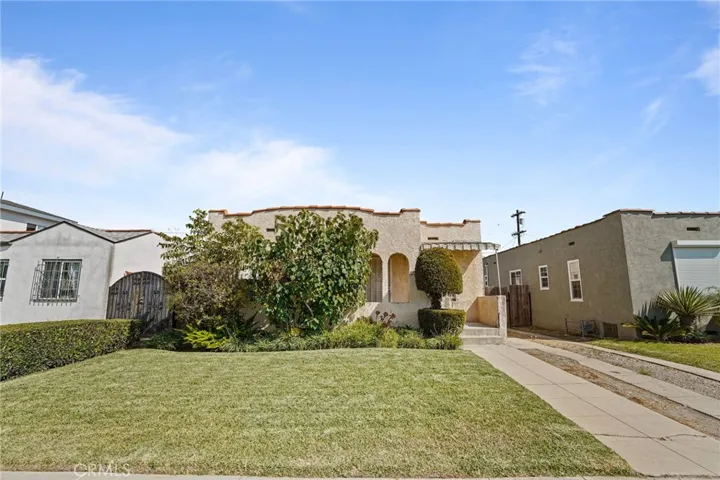 6710 4th Avenue, Los Angeles, California 90043