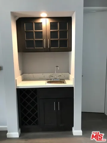 Wet bar