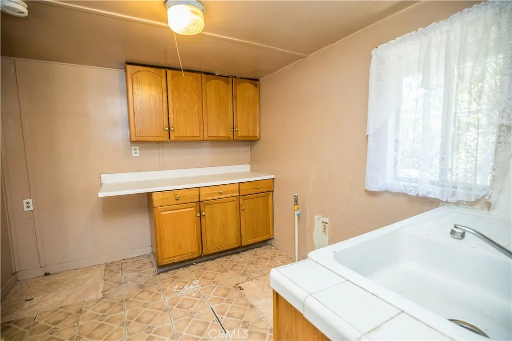 1122 N Street, Merced, California 95341 home-pic-18