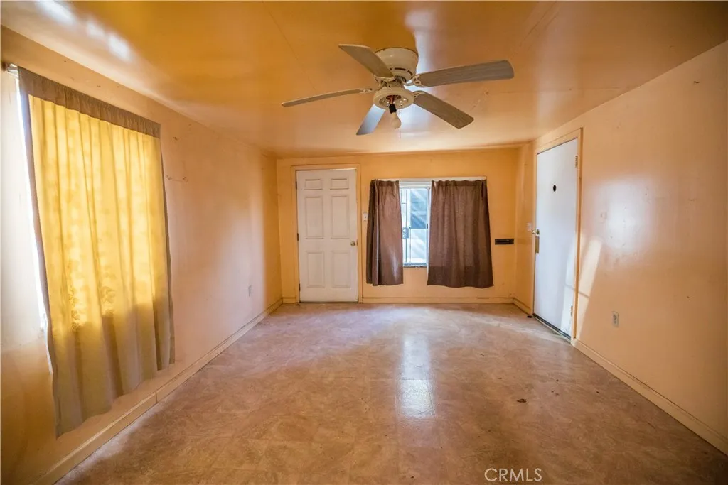 1122 N Street, Merced, California 95341 home-pic-23