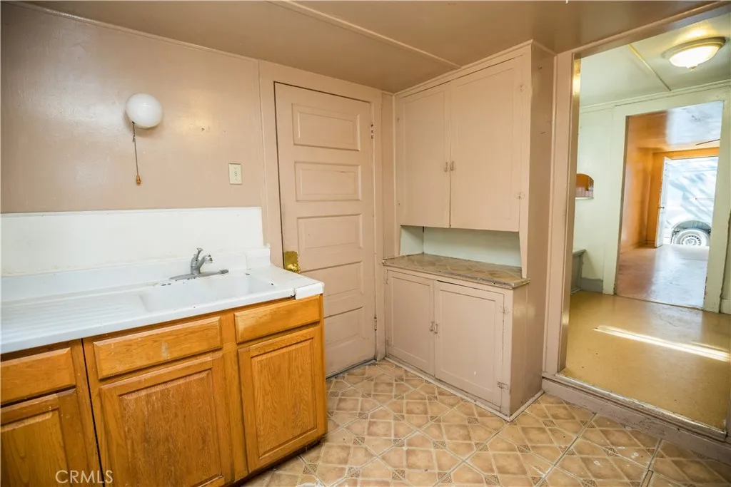 1122 N Street, Merced, California 95341 home-pic-8