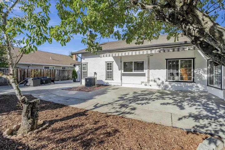 32985 Bluebird Loop, Fremont, California 94555
