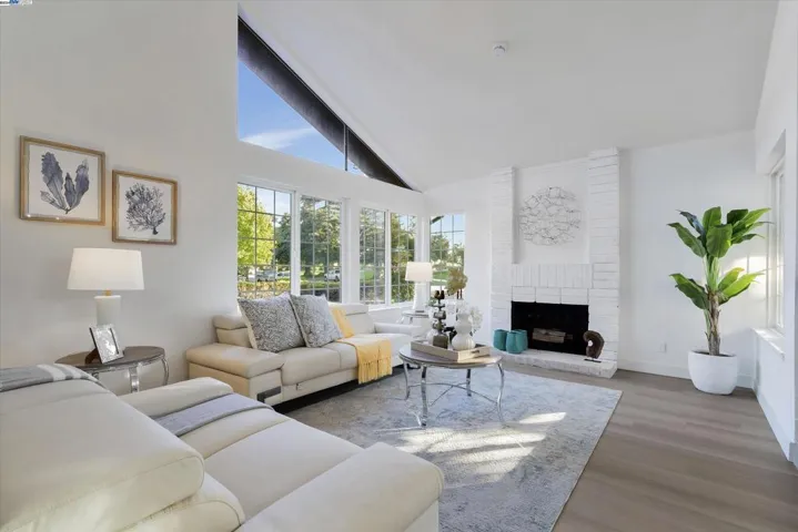 32985 Bluebird Loop, Fremont, California 94555
