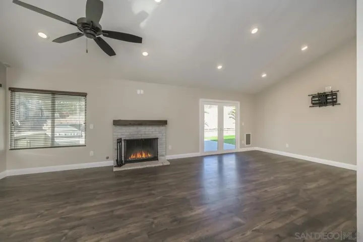 10224 Pebble Beach Dr, Santee, California 92071