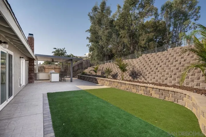 10224 Pebble Beach Dr, Santee, California 92071