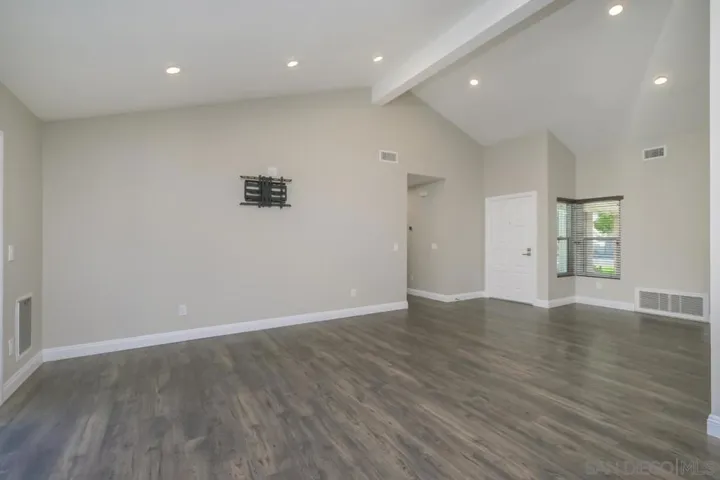 10224 Pebble Beach Dr, Santee, California 92071